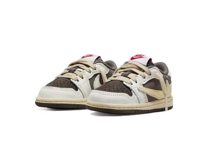 Travis Scott x Jordan 1 Low OG 'Reverse Mocha' — изображение 5