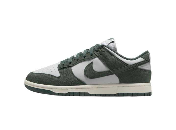 Nike Dunk Low Next Nature “Green Suede”