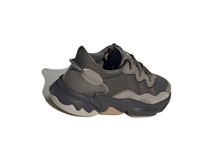 Аdidas originals Ozweego sneakers for men and women, light brown. — изображение 2