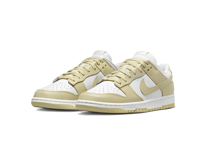 Nike Dunk "Team Gold" low top sneakers for men. — изображение 3