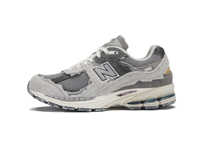 New Balance NB 2002R “Cloud Rain Gray”