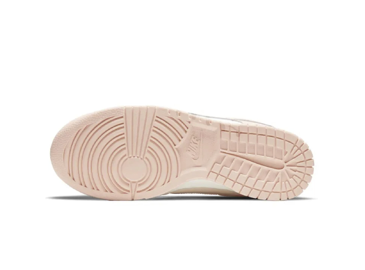 Nike Dunk "Orange Pearl" Low-Top Sneakers for Women — изображение 2