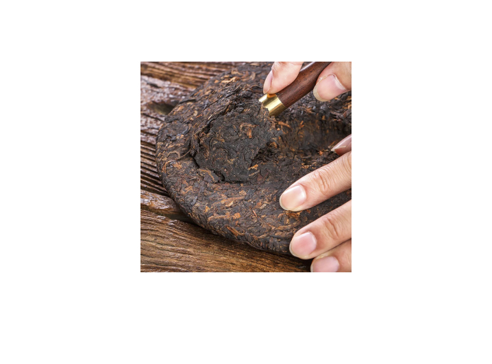 Pu-erh tea "Seven Sons" from San Yin, Yunnan, Menghai, 357g, Lao Ban Zhang, aged, strong aroma, ancient tea bar — изображение 4