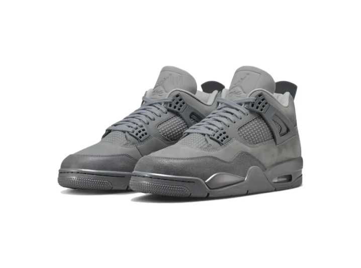 The Jordan Air Jordan 4 SE "Smoke Grey" is a mid-top basketball shoe for men. — изображение 5