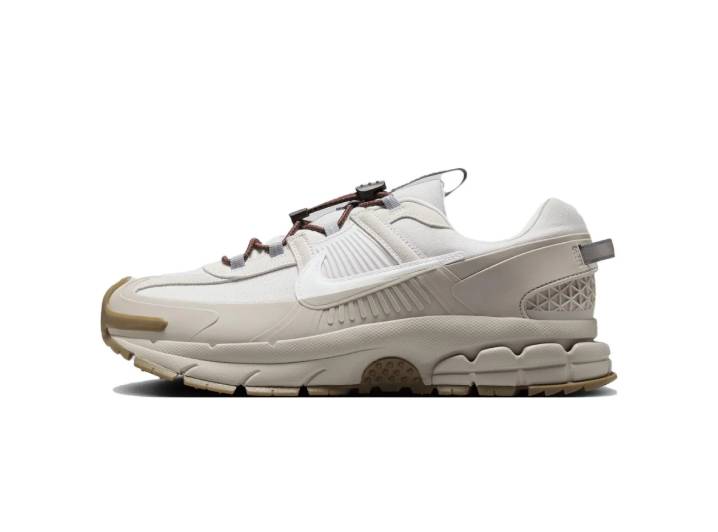 Nike Zoom Vomero Roam Low Men's Sneakers