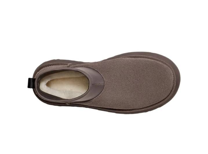 Women's short winter UGG boots made of genuine leather with fleece lining, color "storm cloud". — изображение 3