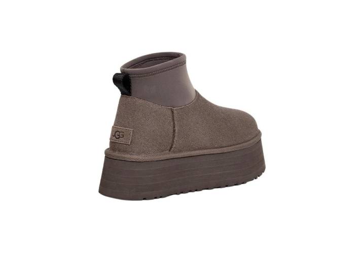 Women's short winter UGG boots made of genuine leather with fleece lining, color "storm cloud". — изображение 4