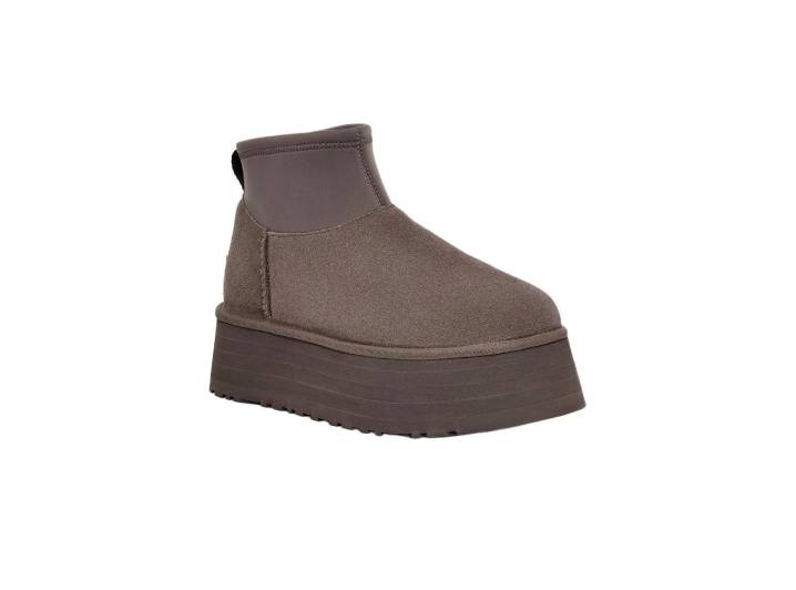 Women's short winter UGG boots made of genuine leather with fleece lining, color "storm cloud". — изображение 5
