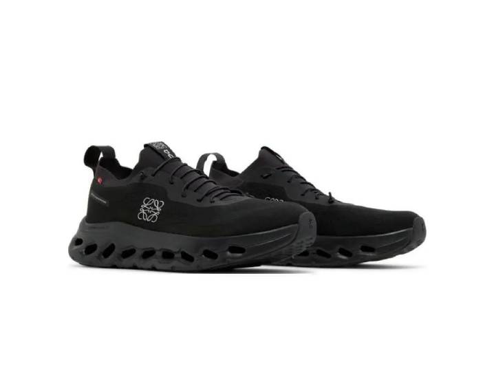 LOEWE x On LOEWE Low Casual Shoes for Women, Black — изображение 4