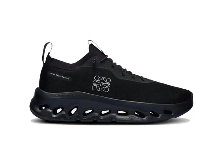 LOEWE x On LOEWE Low Casual Shoes for Women, Black — изображение 5