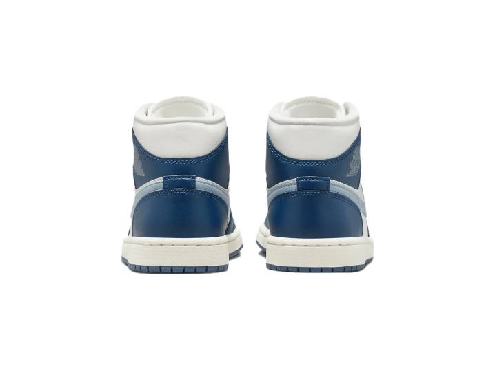 Jordan Air Jordan 1 Mid "Sky J French Blue" Comfortable, Durable, Breathable Mid-Top Retro Basketball Shoes for Women (Blue) — изображение 3