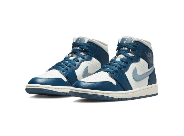 Jordan Air Jordan 1 Mid "Sky J French Blue" Comfortable, Durable, Breathable Mid-Top Retro Basketball Shoes for Women (Blue) — изображение 5