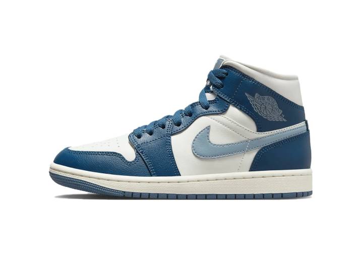 Jordan Air Jordan 1 Mid "Sky J French Blue" Comfortable, Durable, Breathable Mid-Top Retro Basketball Shoes for Women (Blue)