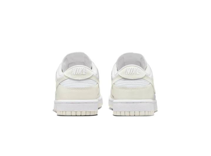 Nike Dunk White Sailor Women's Leather Low Top Sneakers in Navy White. — изображение 3
