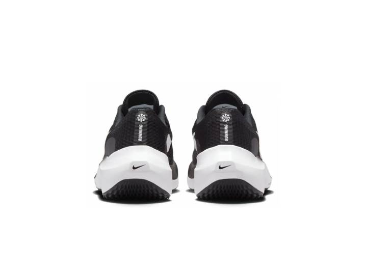 Nike Zoom Fly 5 Women's Running Shoe with High-Speed Foam Comfort - Black and White — изображение 4