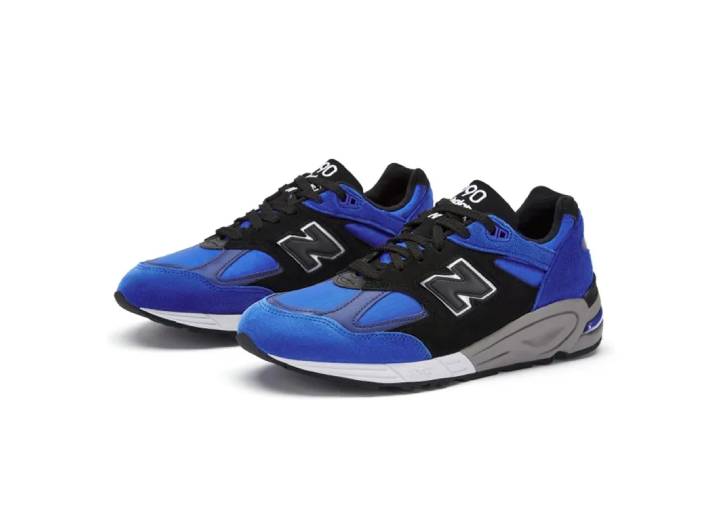 New Balance NB 990 V2 Retro Running Shoes for Men, Blue and Black — изображение 5