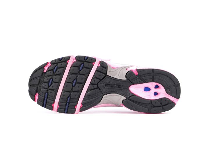 New Balance NB 530 Distressed Running Shoes, Unisex, Pink, White, and Silver — изображение 4