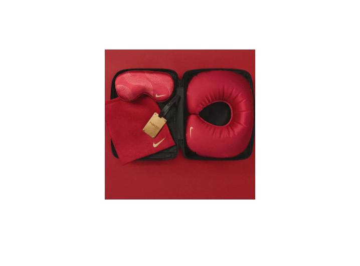 Nike Simple Portable Practical Set with Storage Box and Eye Mask Pillow/Pillow (Red) — изображение 2