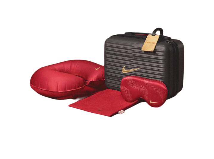 Nike Simple Portable Practical Set with Storage Box and Eye Mask Pillow/Pillow (Red)
