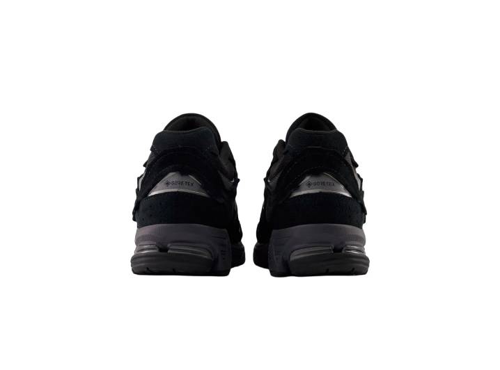 New Balance NB 2002R Gore-Tex Comfortable Fit Running Shoes, Unisex, Black — изображение 2