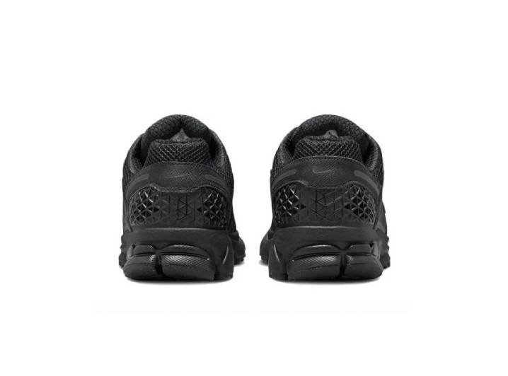 Nike Zoom Vomero 5 sneakers – non-slip, breathable, low-top, casual, unisex, black. — изображение 3