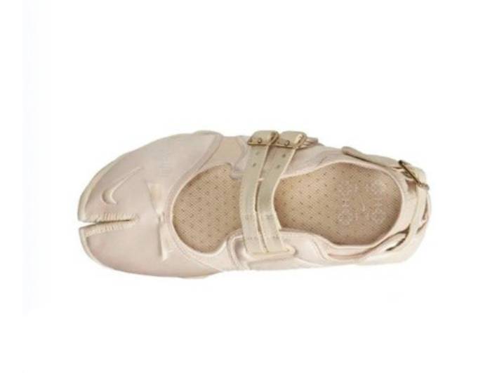 Nike Air Rift Comfortable and Soft Platform Mary Jane Shoes for Women Beige — изображение 4