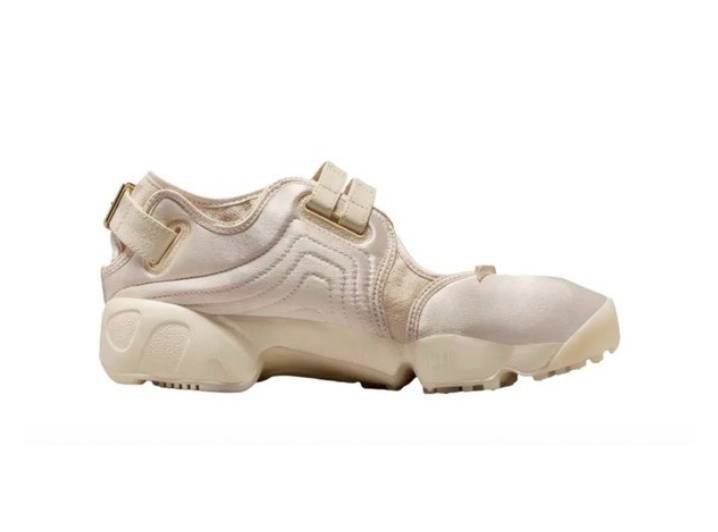 Nike Air Rift Comfortable and Soft Platform Mary Jane Shoes for Women Beige — изображение 6