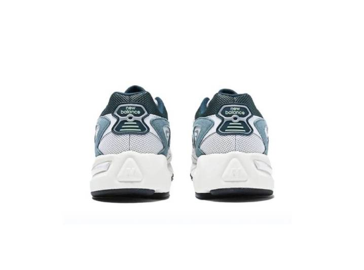 New Balance NB 725 men's sneakers: durable low-profile shoes for everyday wear and running. — изображение 4