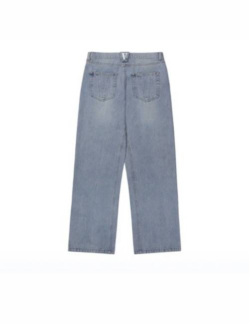 VLONE unisex blue and white jeans with a gothic print, loose straight-leg fit. — изображение 3