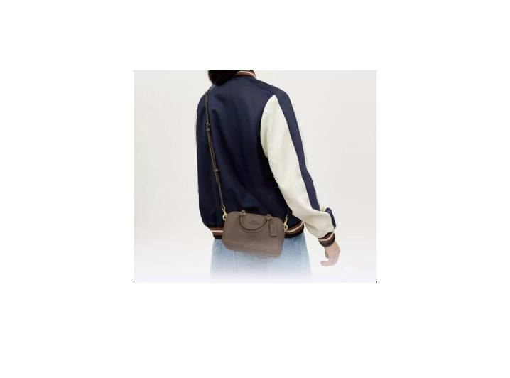 COACH SATCHEL 19 logo bowling bag with zip closure, smooth leather, suitable for shoulder, crossbody, or handbag styles, small size, unisex, couple style — изображение 2