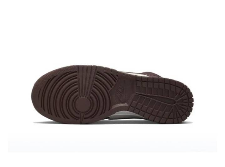 Nike Dunk High burgundy crush Women's high-top sneakers in burgundy — изображение 5