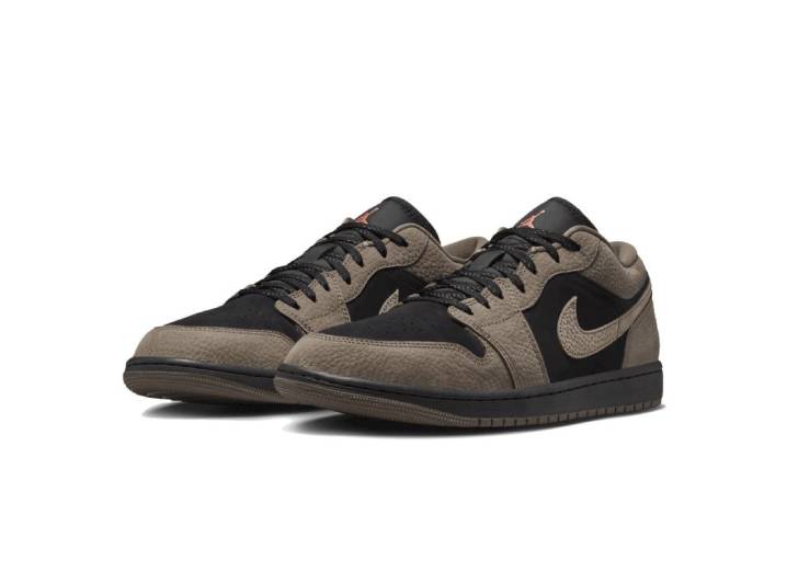 Jordan Air Jordan 1 Mocha Reverse Swoosh Colorway: Comfortable and Soft Low-Top Retro Basketball Shoes, Unisex, Brown and Black — изображение 3