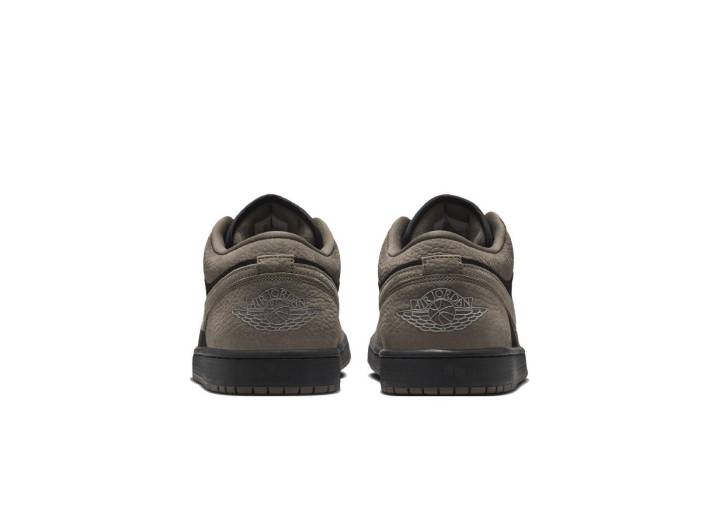 Jordan Air Jordan 1 Mocha Reverse Swoosh Colorway: Comfortable and Soft Low-Top Retro Basketball Shoes, Unisex, Brown and Black — изображение 4