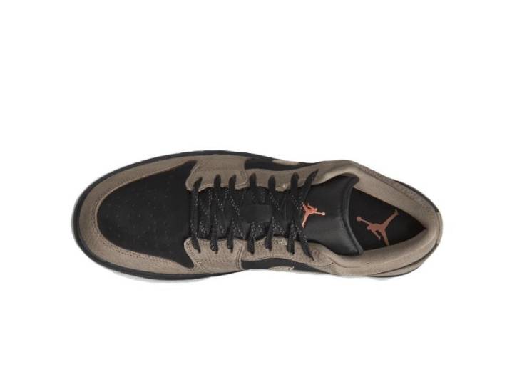 Jordan Air Jordan 1 Mocha Reverse Swoosh Colorway: Comfortable and Soft Low-Top Retro Basketball Shoes, Unisex, Brown and Black — изображение 5