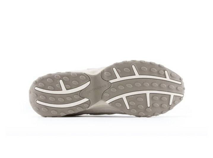 New Balance 204L Sneakers: Comfortable, versatile, durable low-top casual sneakers, unisex, white. — изображение 2