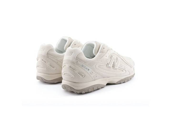 New Balance 204L Sneakers: Comfortable, versatile, durable low-top casual sneakers, unisex, white. — изображение 4