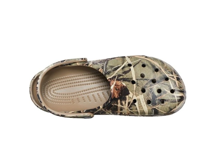 Crocs Classic Realtree V2: Сабо из ЭВА с камуфляжным принтом, зелёные — изображение 3