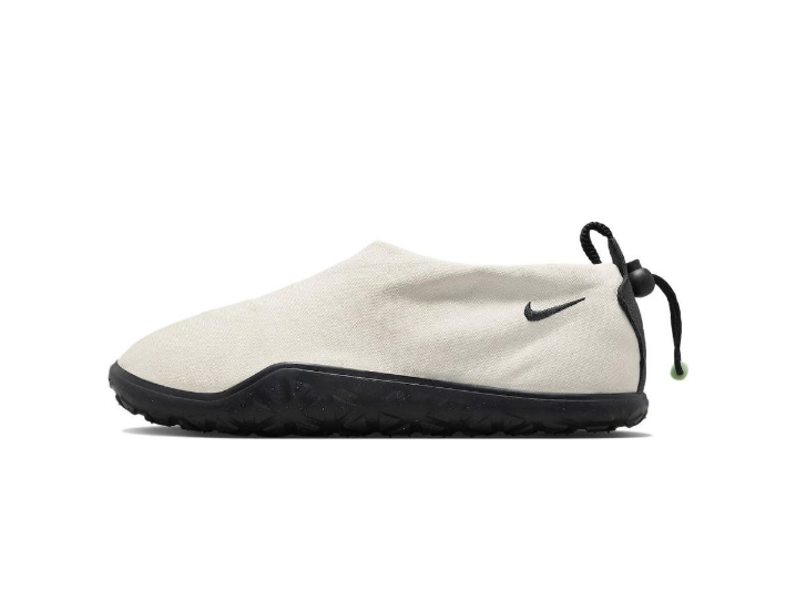 Nike ACG Air Moc Versatile Low-Top Outdoor Performance Shoes, Men's, White