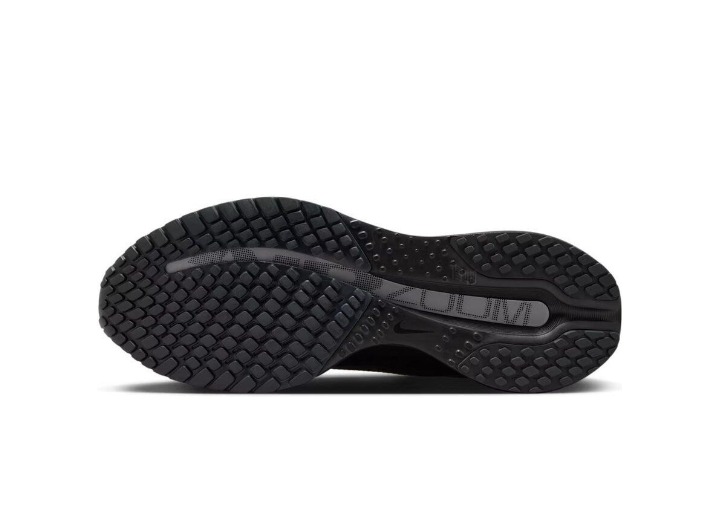 Nike Pegasus Premium SP: Мужские марафонские кроссовки в чёрном цвете — изображение 2