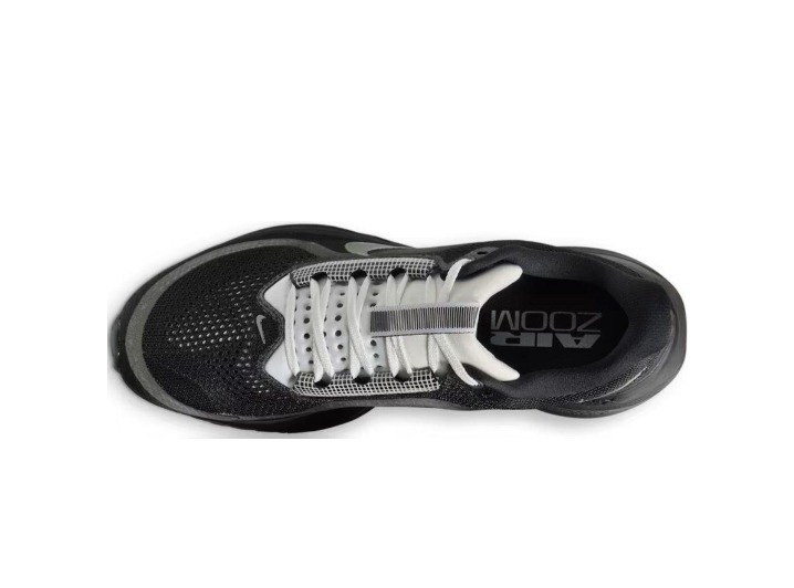 Nike Pegasus Premium SP: Мужские марафонские кроссовки в чёрном цвете — изображение 3