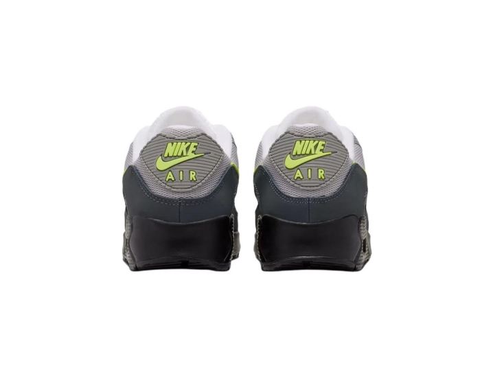 Nike Air Max 90: Мужские беговые кроссовки в серо-жёлтой гамме — изображение 4