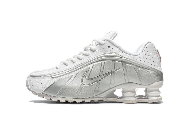 Nike Shox R4 Comfortable, Versatile, Durable Low-Top Casual Urban Commuting Running Shoes, Women's, White/Silver