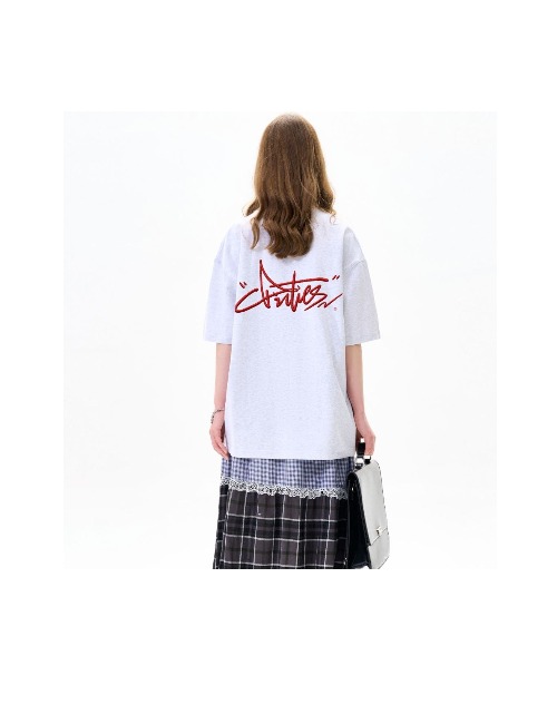 Dickies: Серая с красным футболка с вышивкой и опущенным плечом — изображение 5