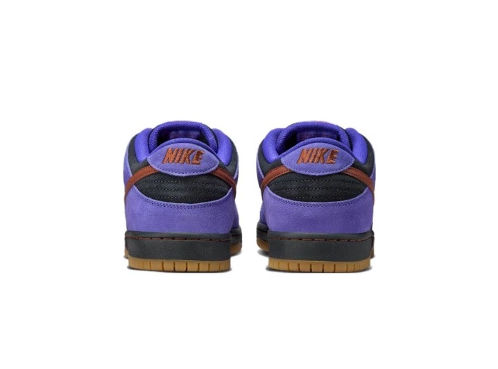 Nike Dunk SB Pro: Унисекс-кроссовки в фиолетово-чёрном цвете — изображение 5