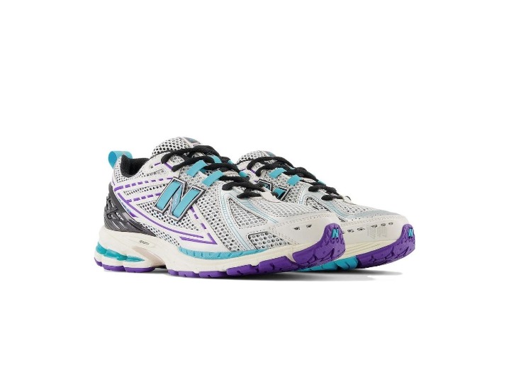 New Balance 1906R: Унисекс-кроссовки в бело-сине-фиолетовом цвете — изображение 5