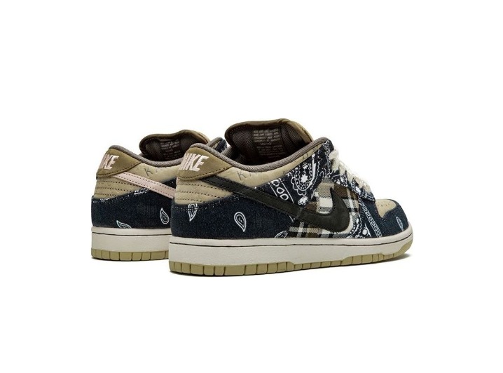 Travis Scott x Nike SB Dunk Low "Jackboys": Унисекс-кроссовки в сине-коричневой гамме — изображение 4