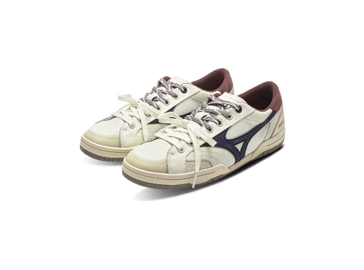 Mizuno CT CLUB: Унисекс-кроссовки в светло-бежевом цвете — изображение 5