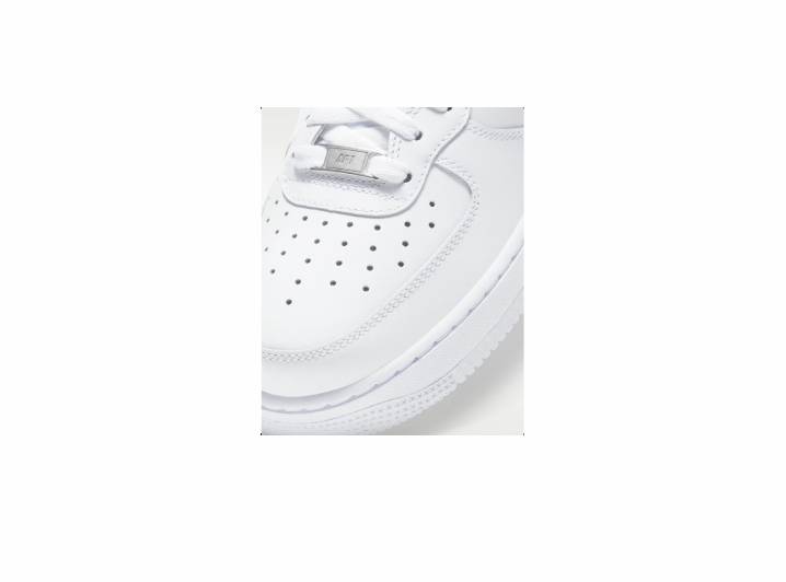 Nike Air Force 1 '07: Женские кроссовки средней высоты в белом цвете — изображение 5