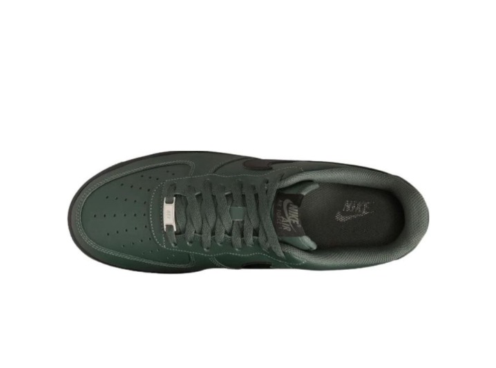 Nike Air Force 1 '07: Унисекс-кроссовки в камуфляжном зелёном цвете — изображение 6