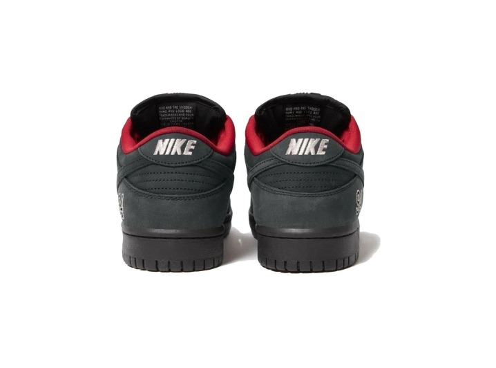 Nike x Supreme SB Dunk Low: Мужские и женские кроссовки в чёрном цвете — изображение 3